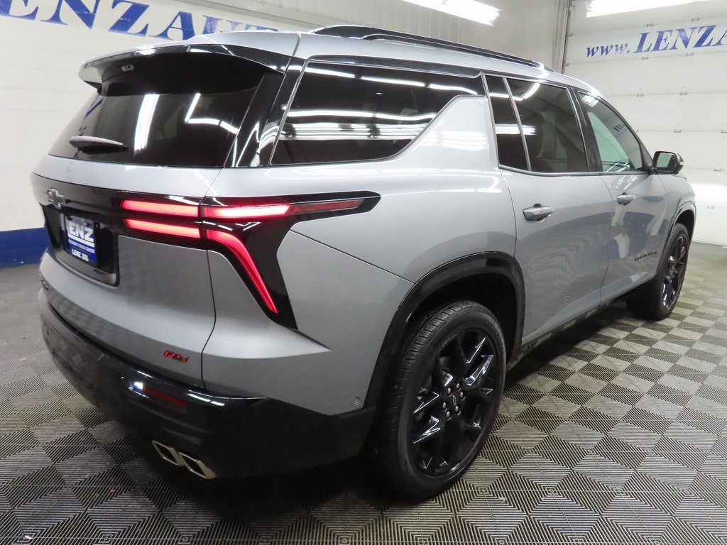 Used 2024 Chevrolet Traverse RS w/ LPO, Floor Liner Package image 4