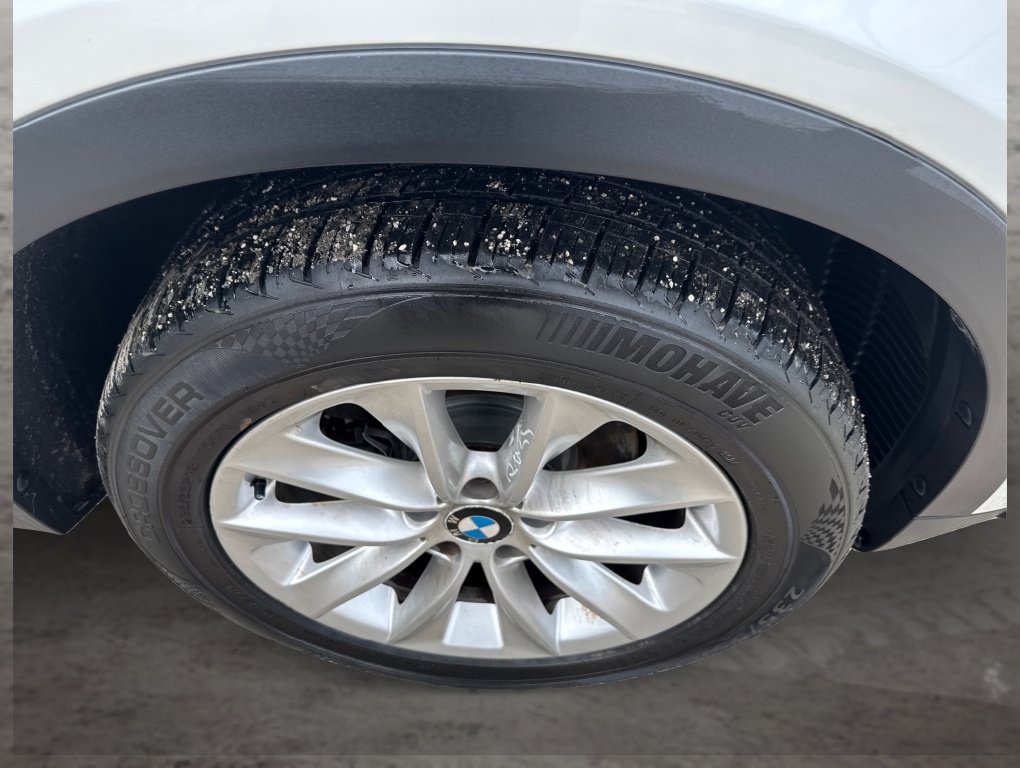 Used 2015 BMW X3 xDrive28i AWD/4WD image 17
