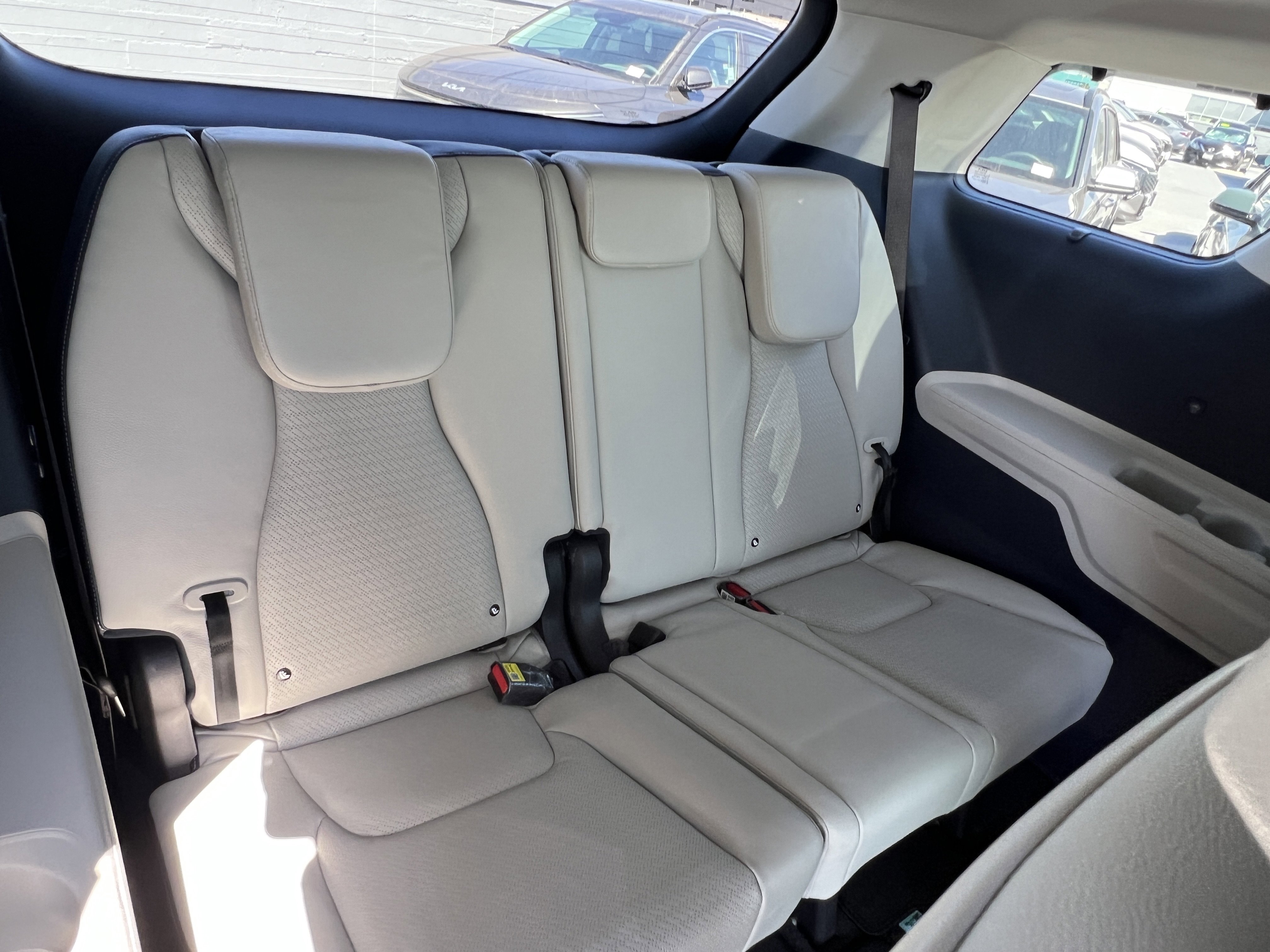 Certified 2026 Kia Carnival SX Prestige image 21