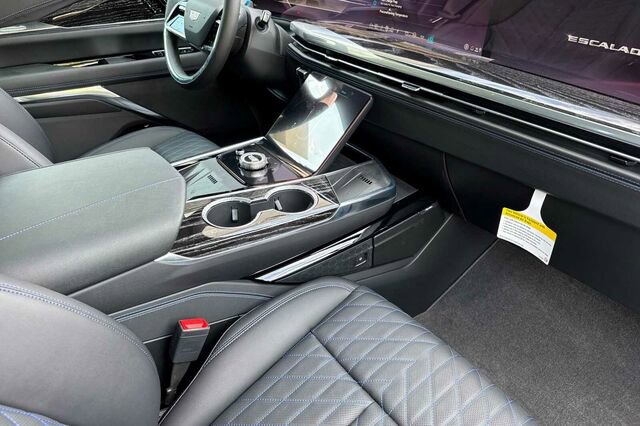 New 2026 Cadillac Escalade IQ Sport 1 image 18
