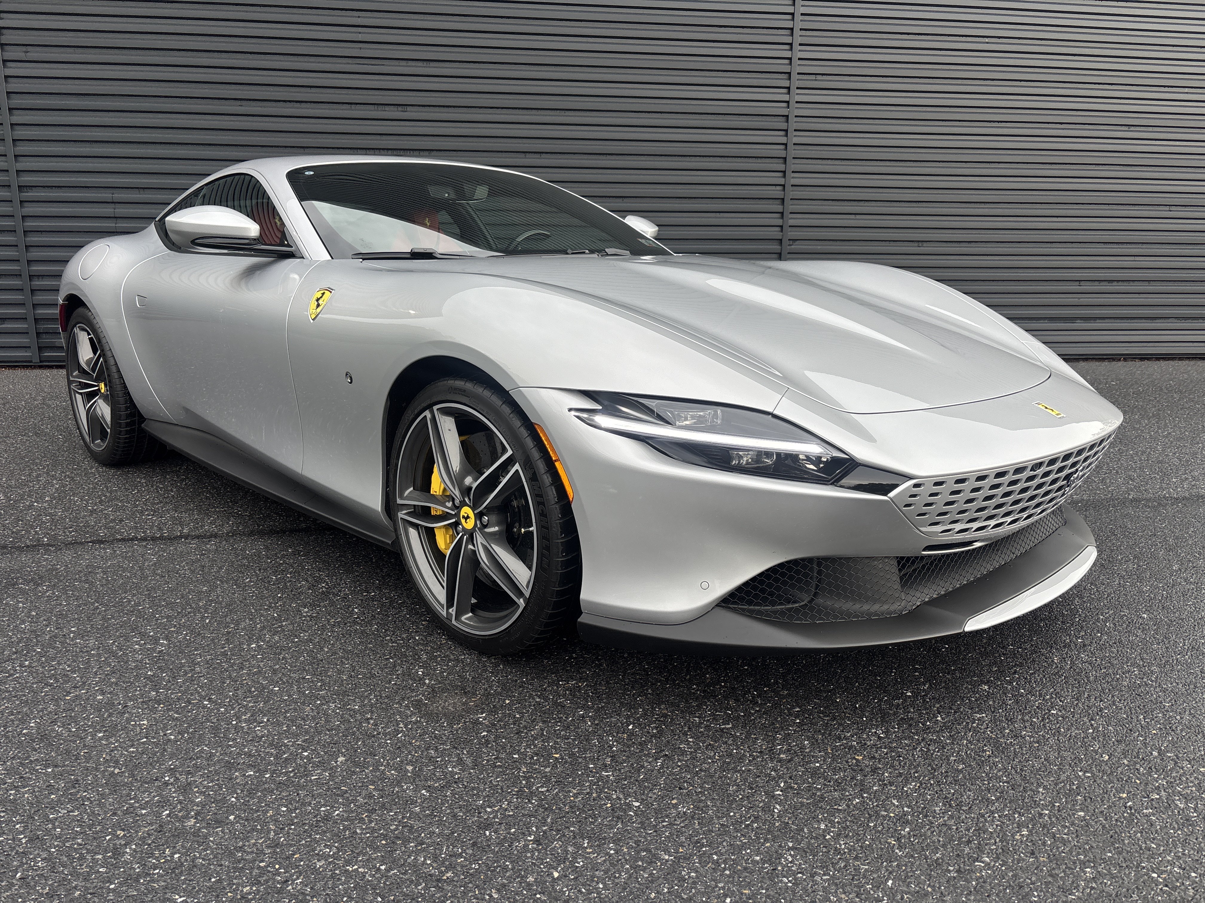 Used 2022 Ferrari Roma RWD image 7