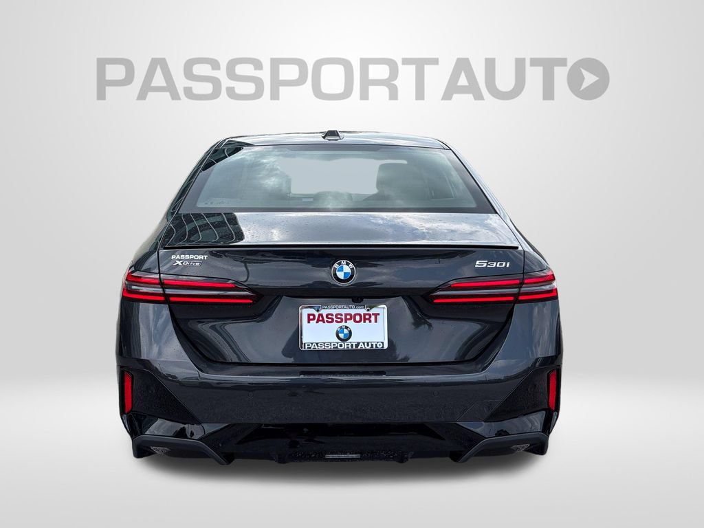 New 2027 BMW 530i xDrive w/ M Sport Package AWD/4WD image 5