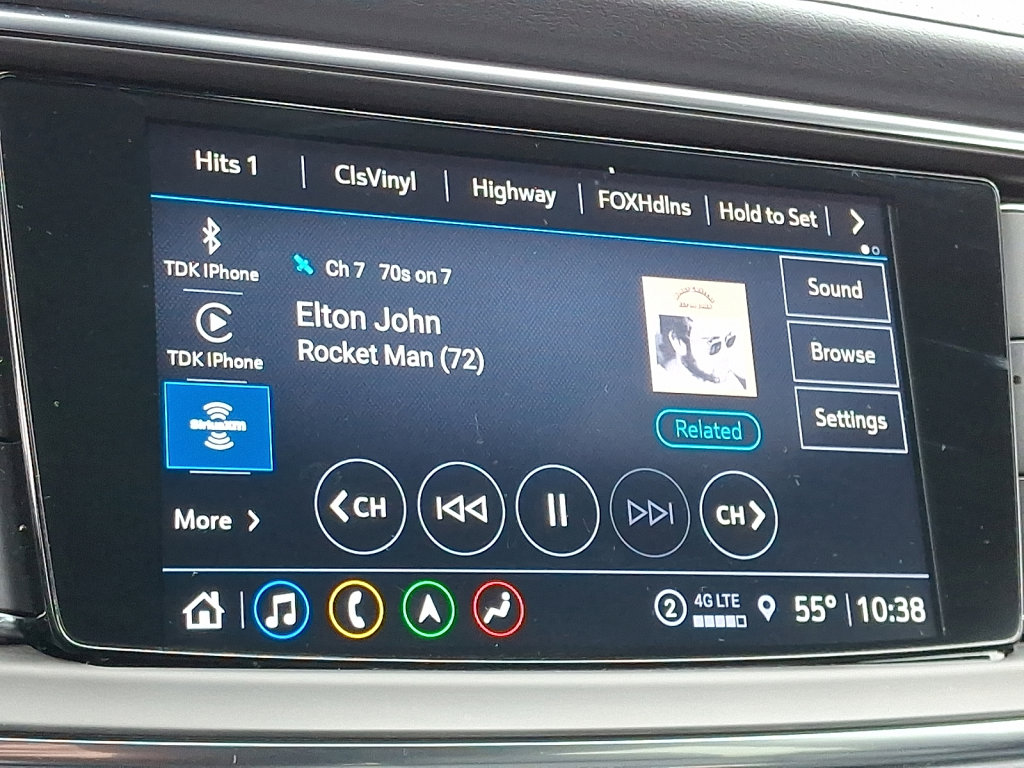 Used 2024 Buick Enclave Premium image 27