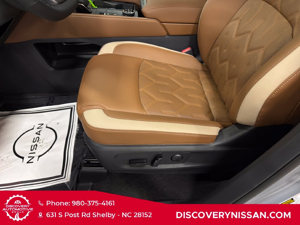 New 2026 Nissan Pathfinder Platinum w/ Accent Package AWD/4WD image 13