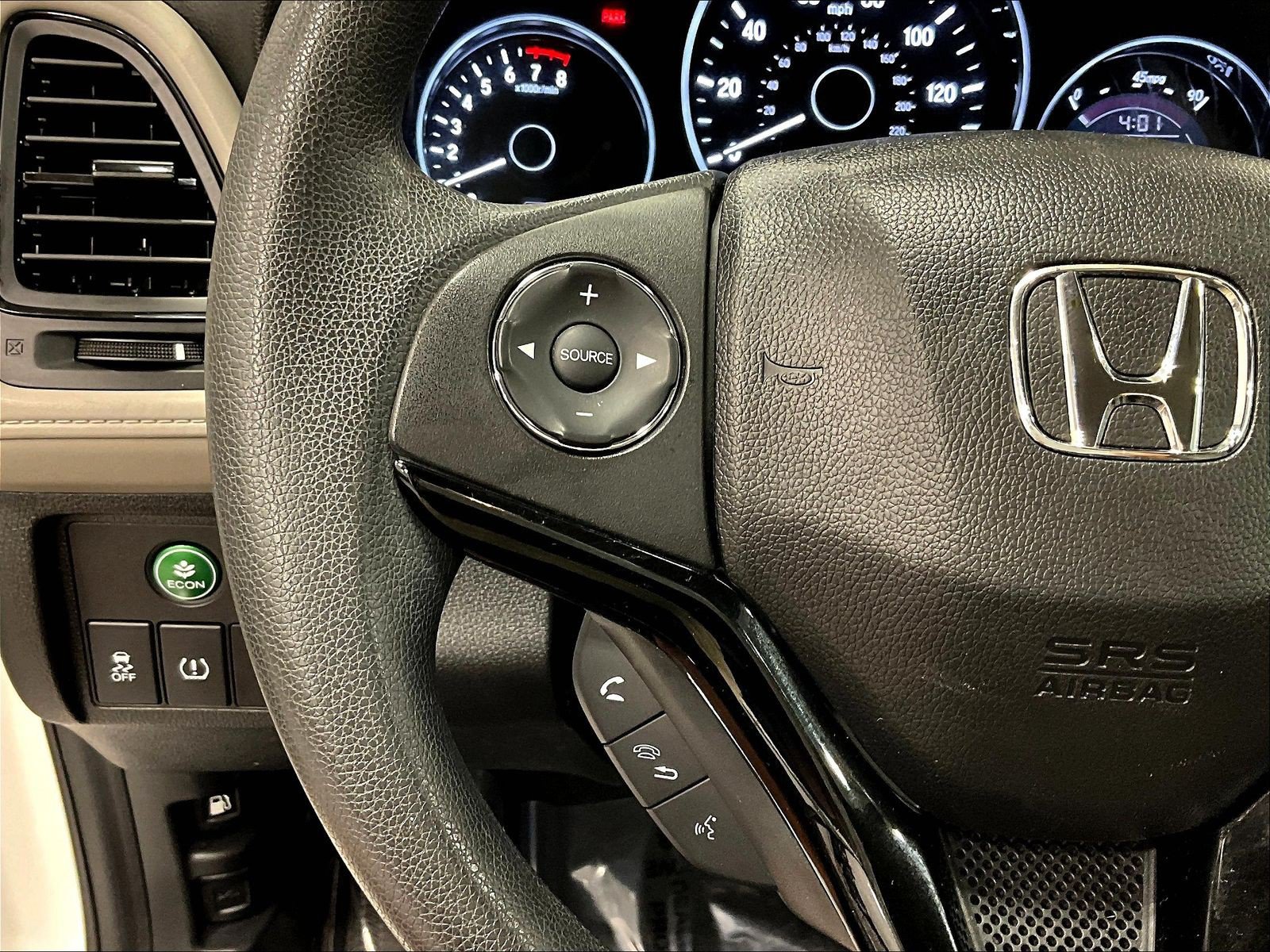 Used 2017 Honda HR-V LX image 11