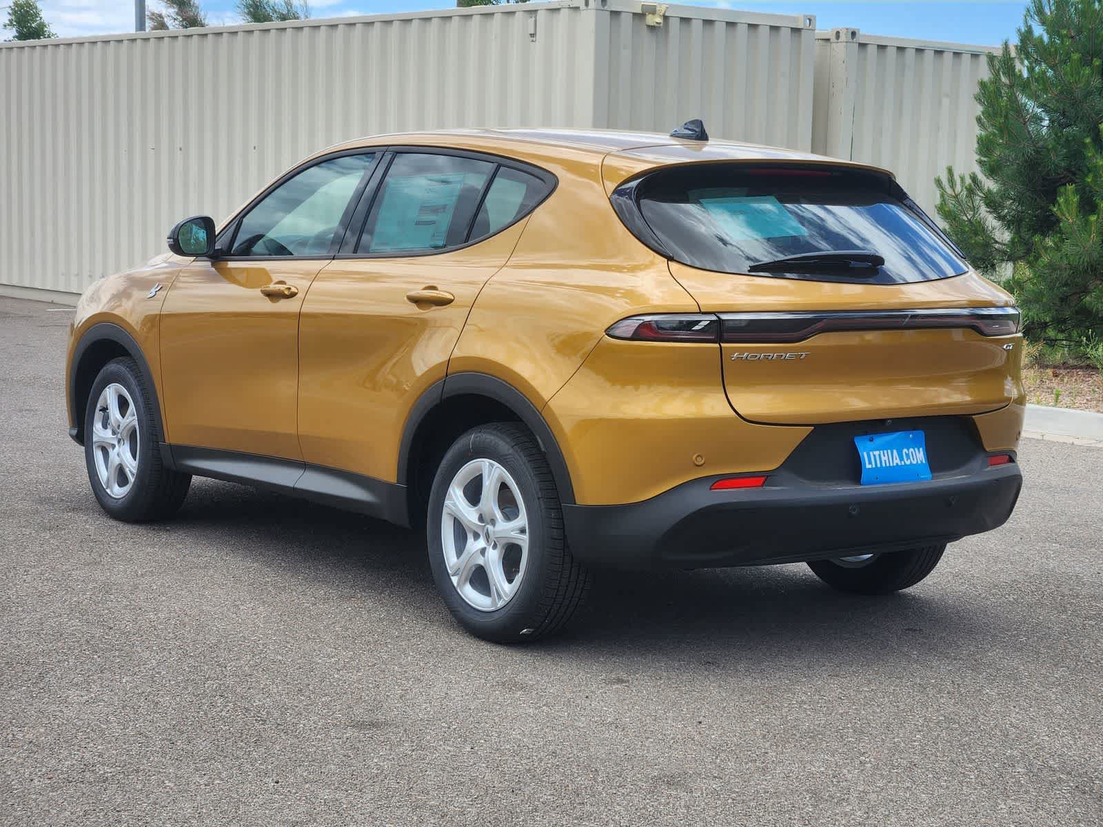 New 2025 Dodge Hornet GT w/ Cold Weather Group AWD/4WD image 7