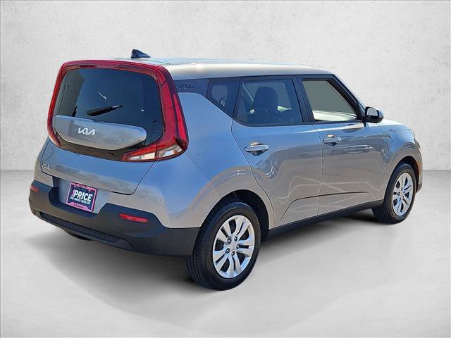 Used 2022 Kia Soul LX FWD image 5