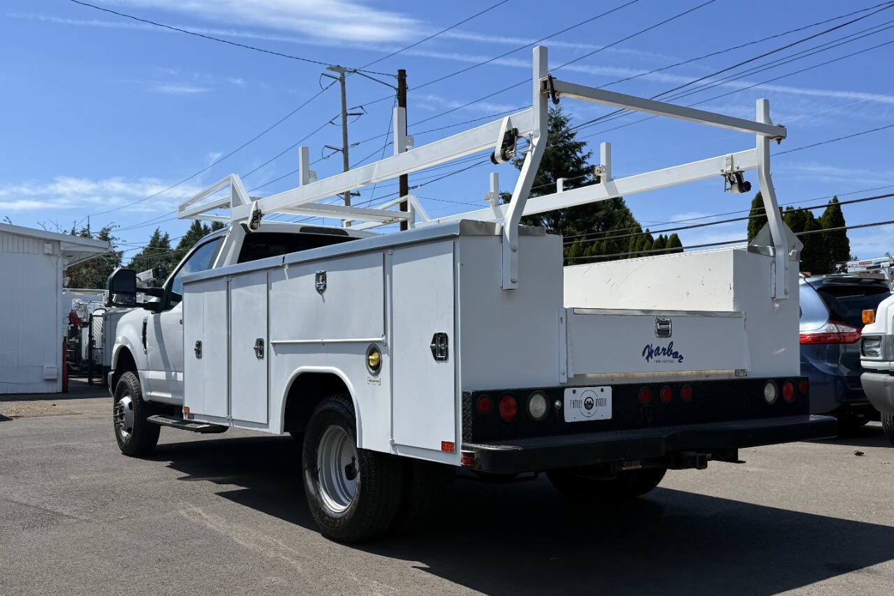 Used 2019 Ford F350 XLT AWD/4WD image 3