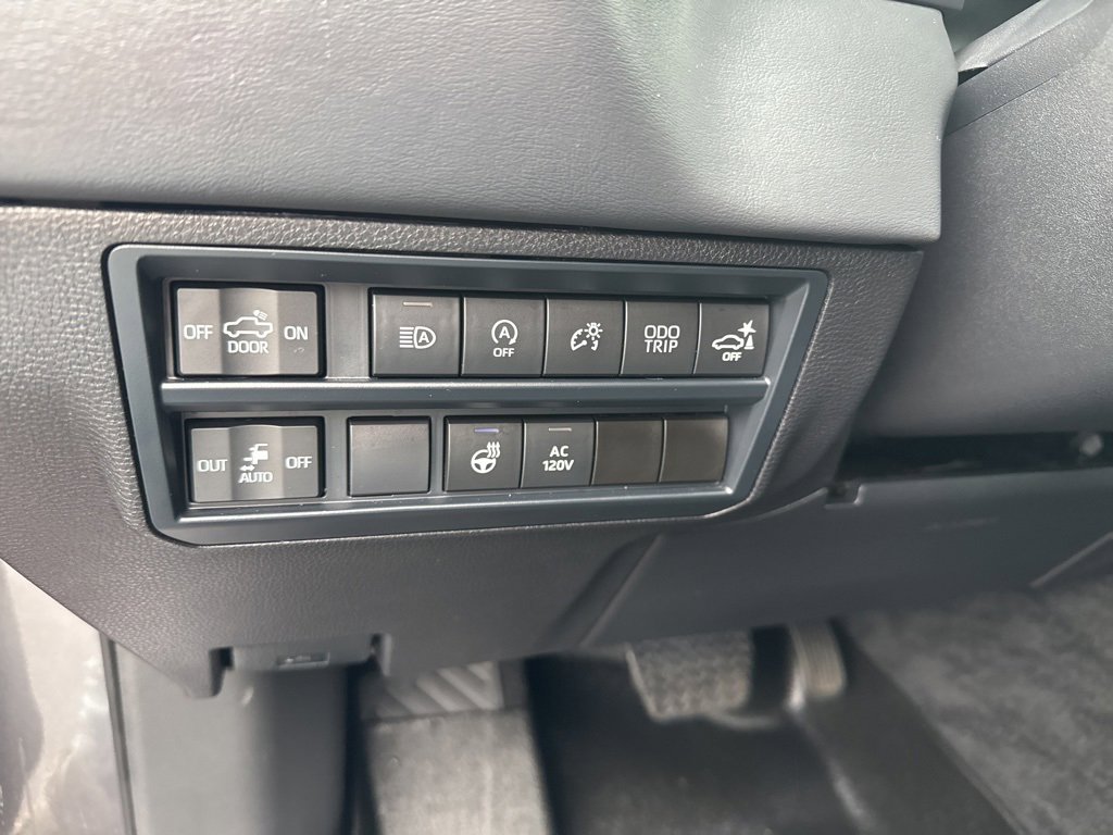 Used 2024 Toyota Tundra Platinum image 16