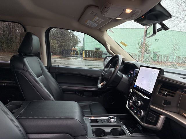 Used 2022 Ford Expedition XLT image 22