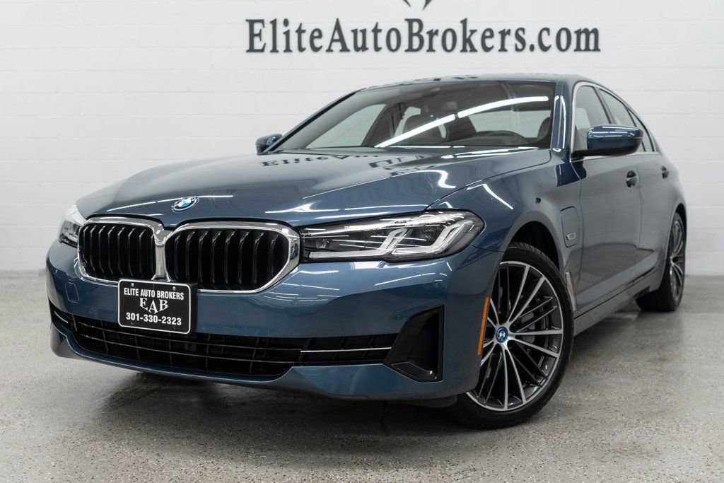 Used 2023 BMW 530e xDrive w/ Premium Package image 58
