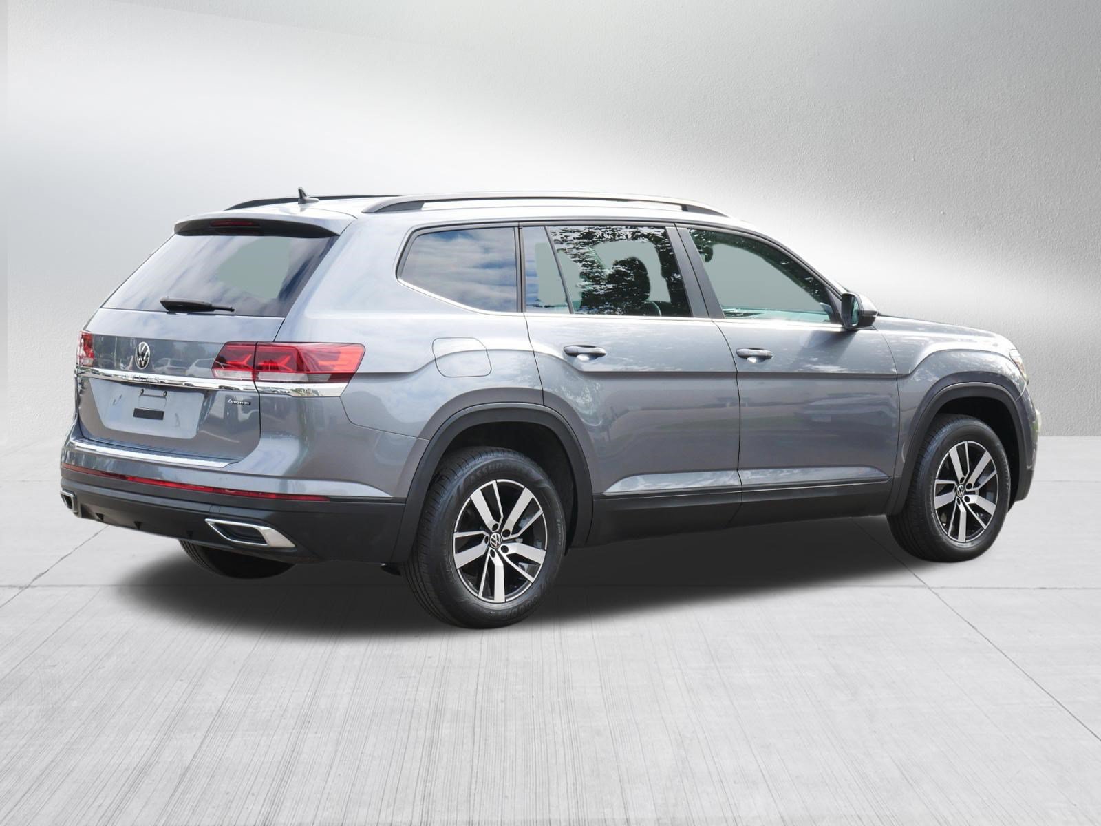 Certified 2023 Volkswagen Atlas SE AWD/4WD image 7