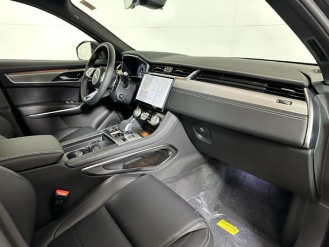 New 2026 Jaguar F-PACE R-Dynamic S AWD/4WD image 18