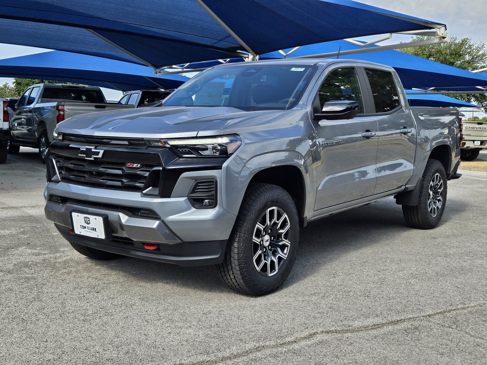 New 2026 Chevrolet Colorado Z71 w/ Technology Package AWD/4WD image 2