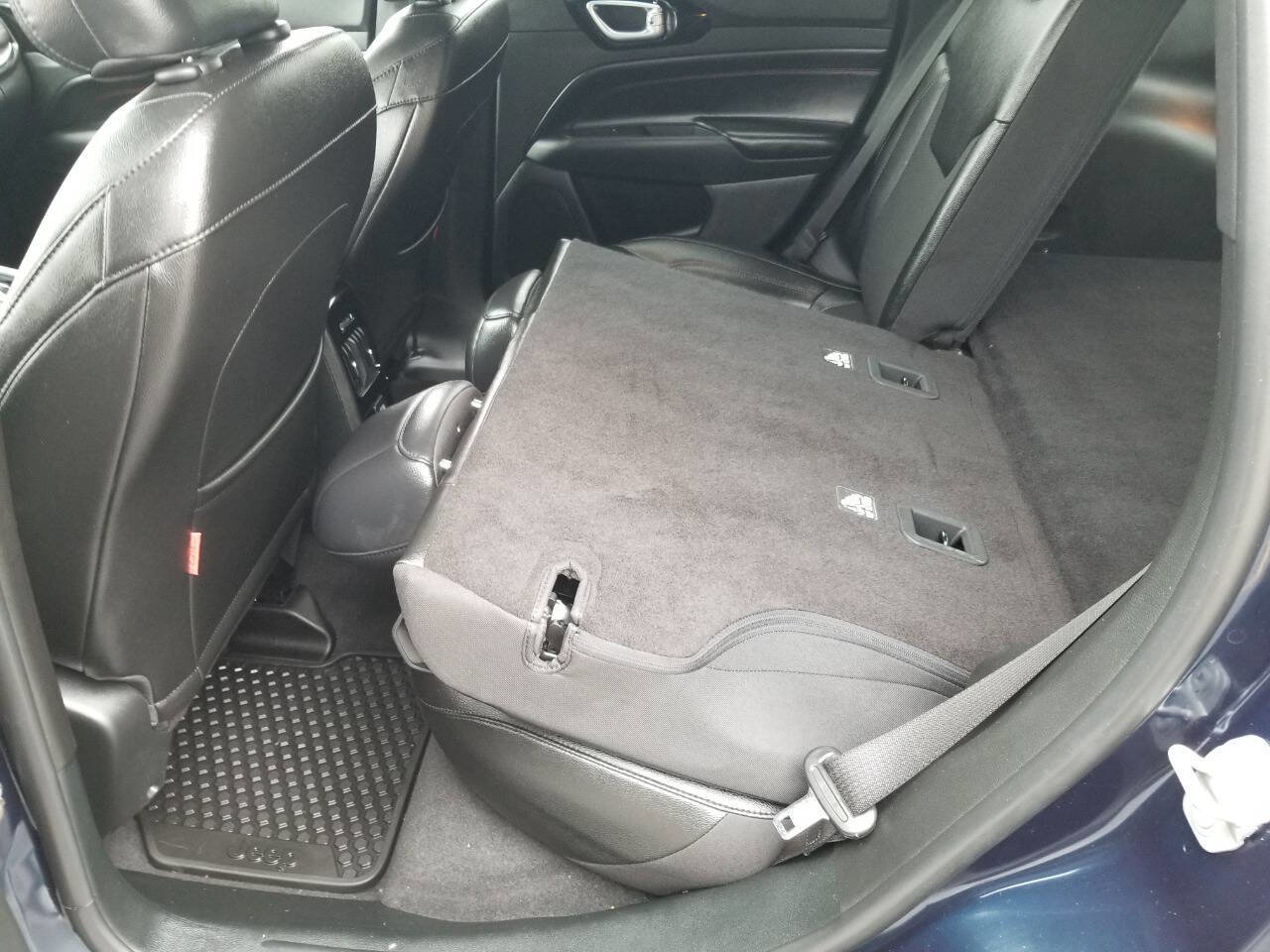 Used 2024 Jeep Compass Trailhawk w/ Trailer Tow Group image 16