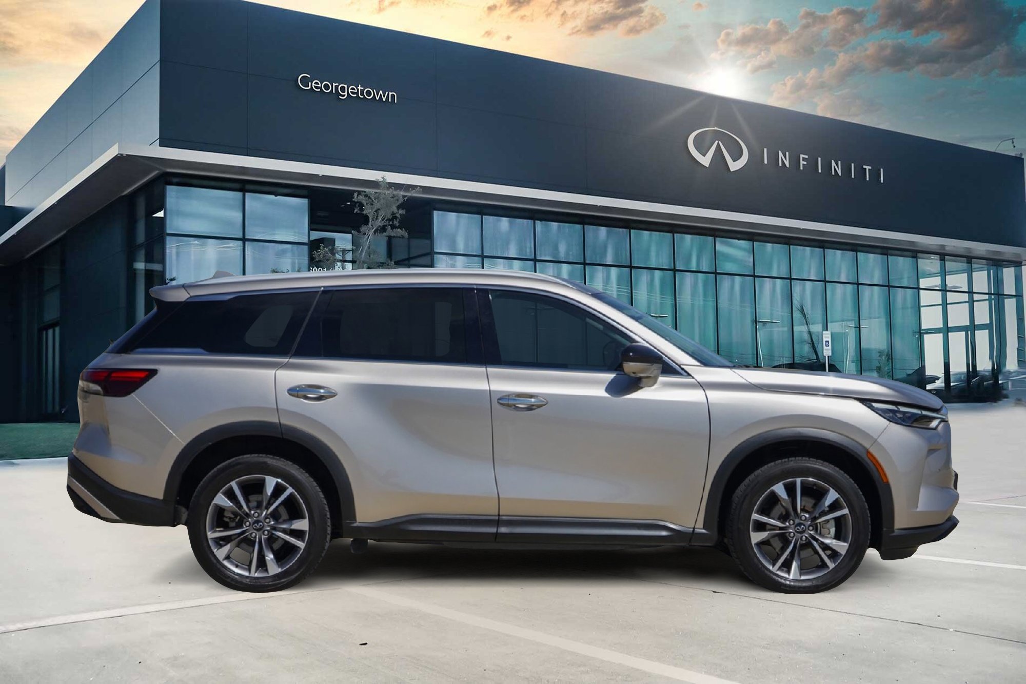 Certified 2023 INFINITI QX60 Luxe w/ Vision Package image 3