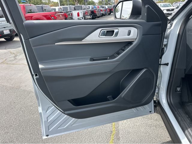 New 2026 Ford Explorer Active RWD image 35