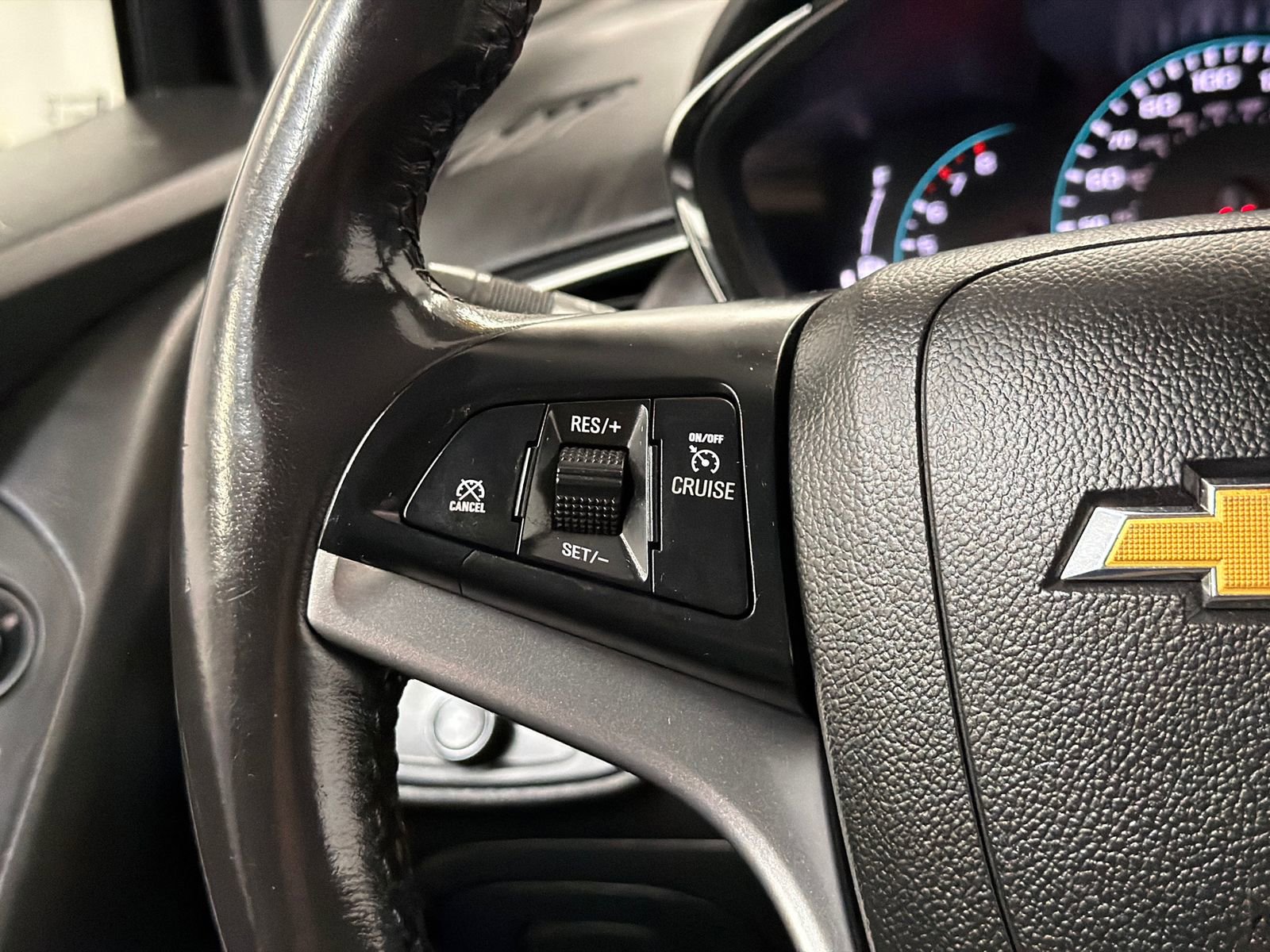 Used 2020 Chevrolet Trax LT w/ LT Convenience Package image 20