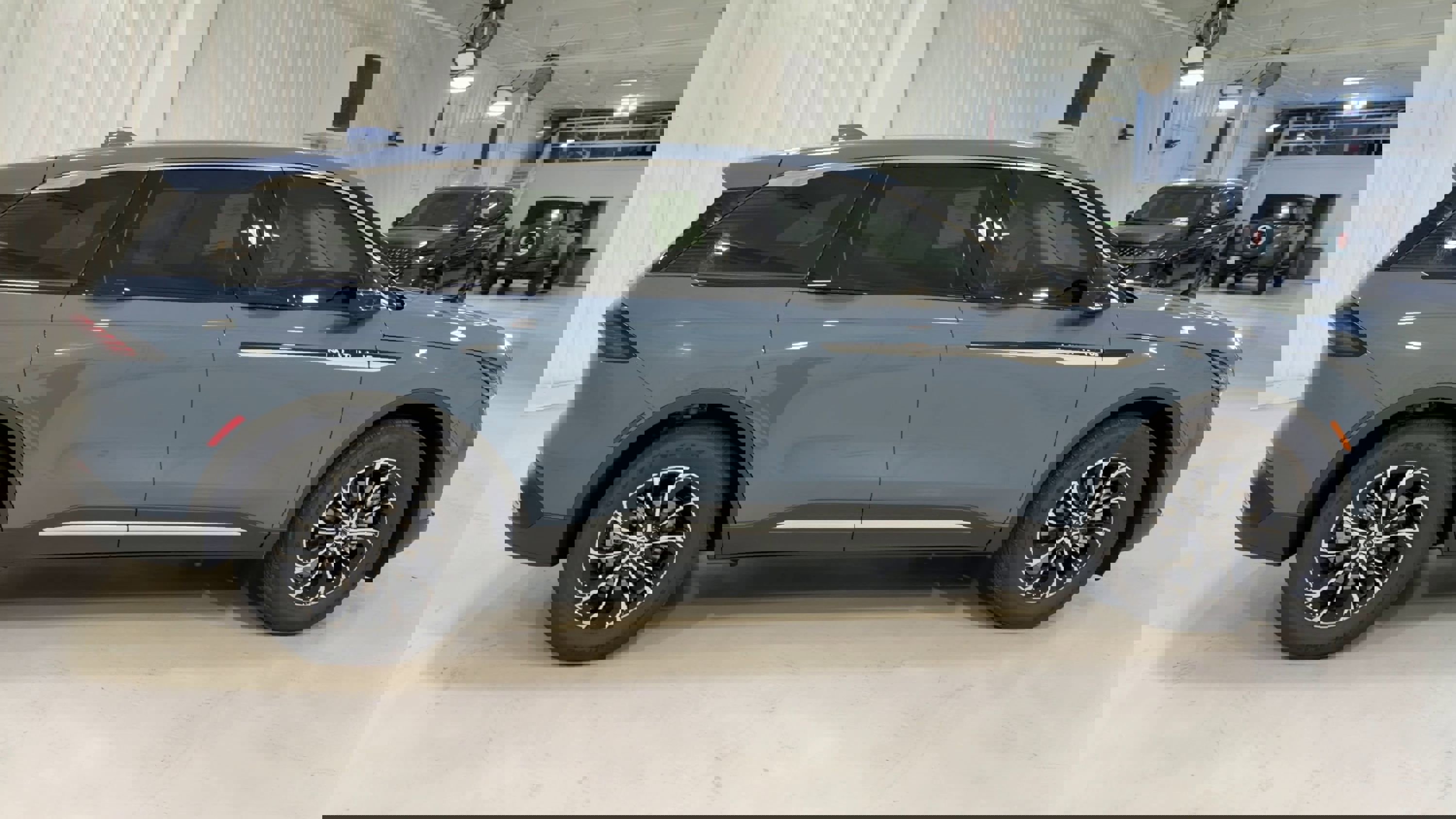 New 2026 Lincoln Nautilus Premier image 2