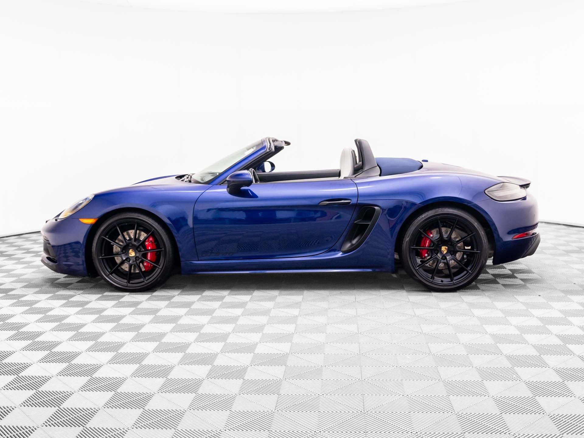 Certified 2023 Porsche 718 Boxster GTS RWD image 2