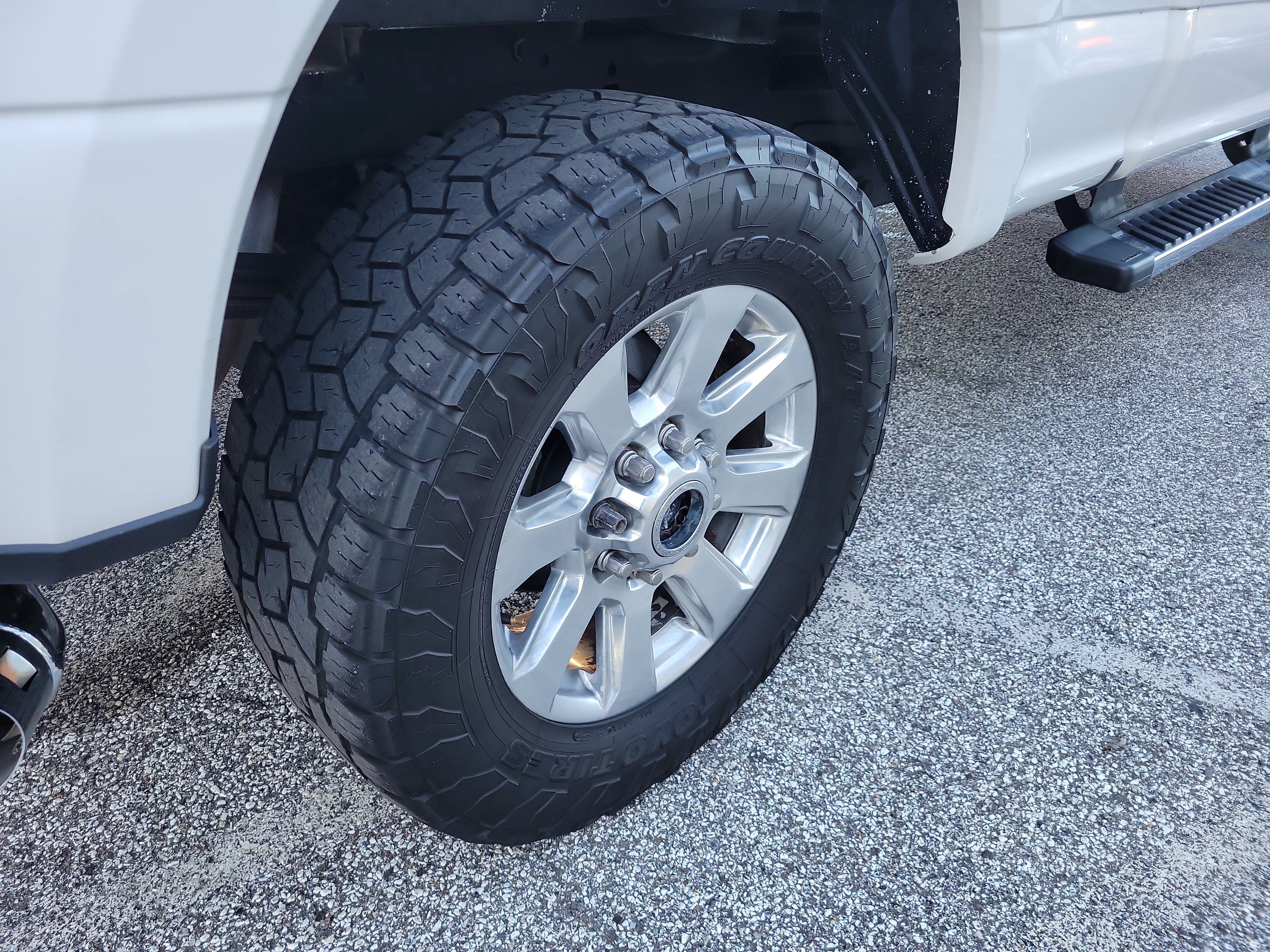 Used 2017 Ford F250 Lariat w/ Lariat Ultimate Package AWD/4WD image 26