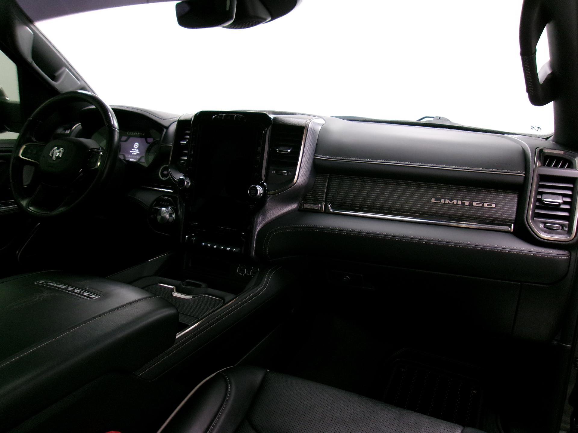 Used 2020 RAM 1500 Limited image 3