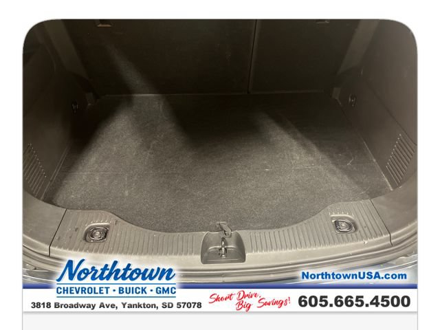 Used 2022 Chevrolet Trax LT w/ LT Convenience Package AWD/4WD image 21