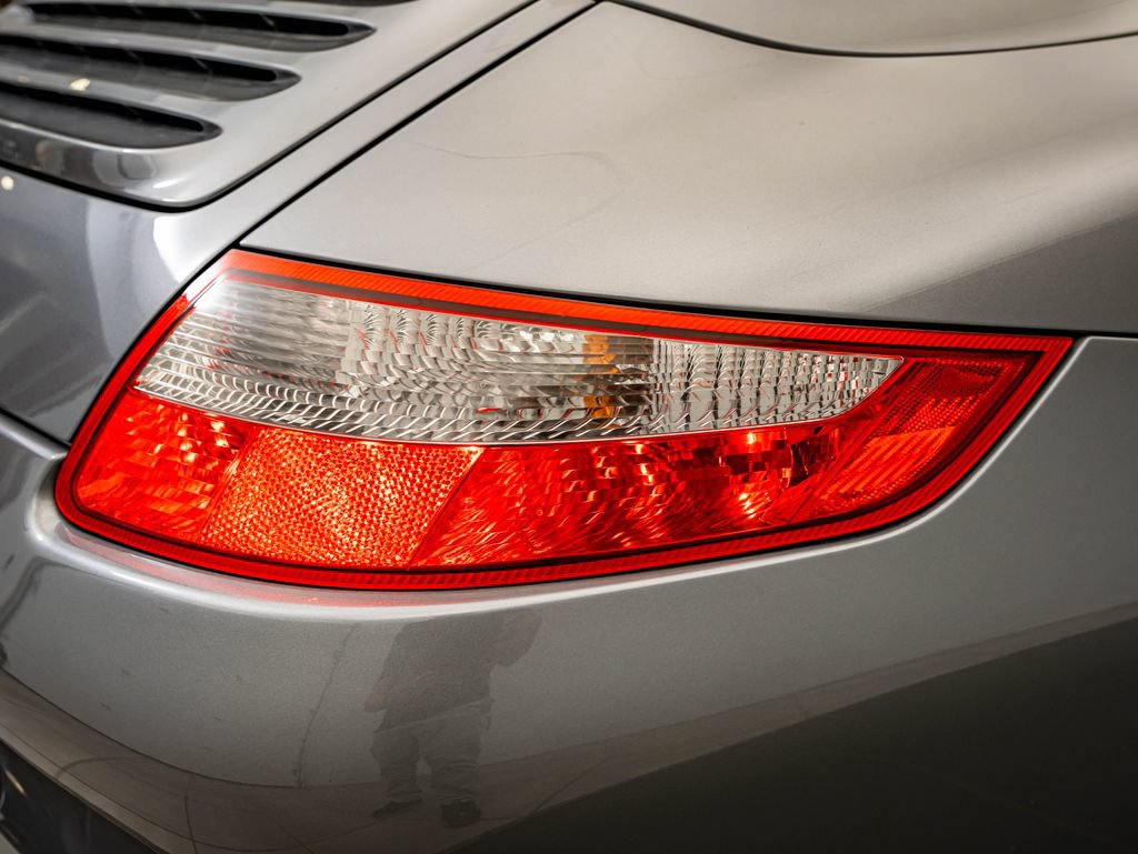 Used 2005 Porsche 911 Carrera S RWD image 19