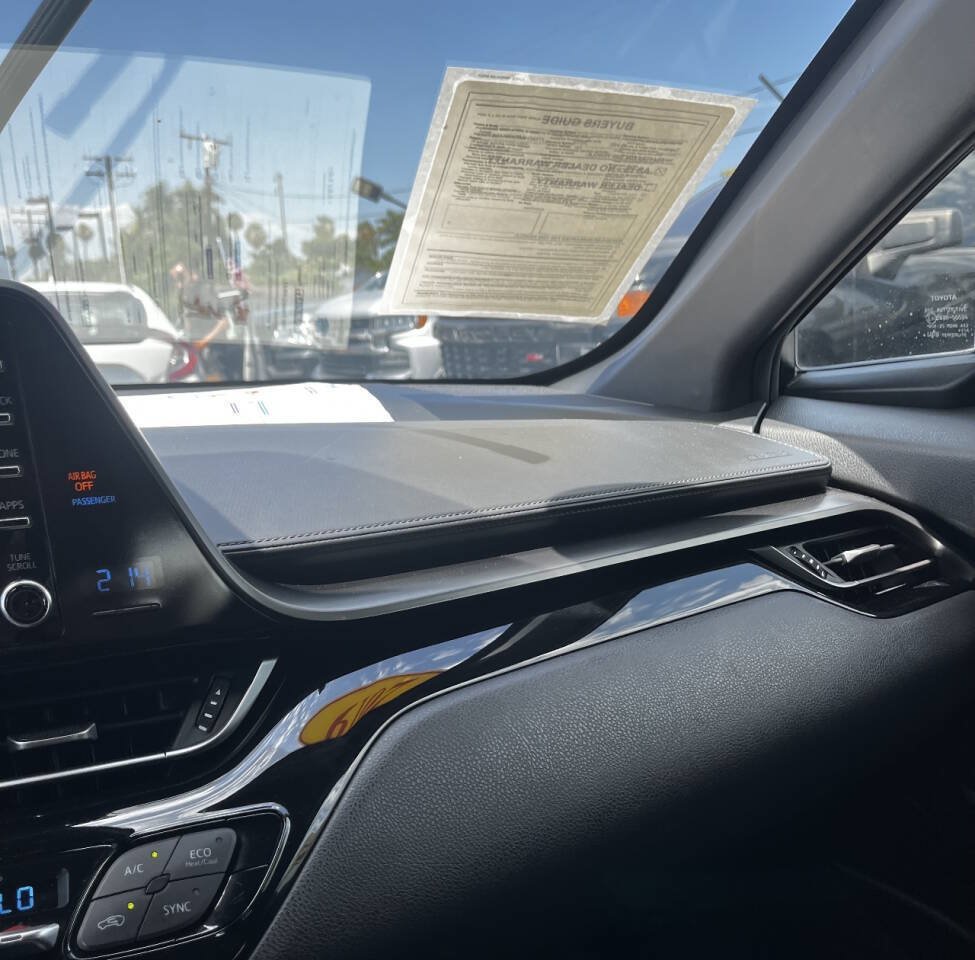 Used 2019 Toyota C-HR LE FWD image 21