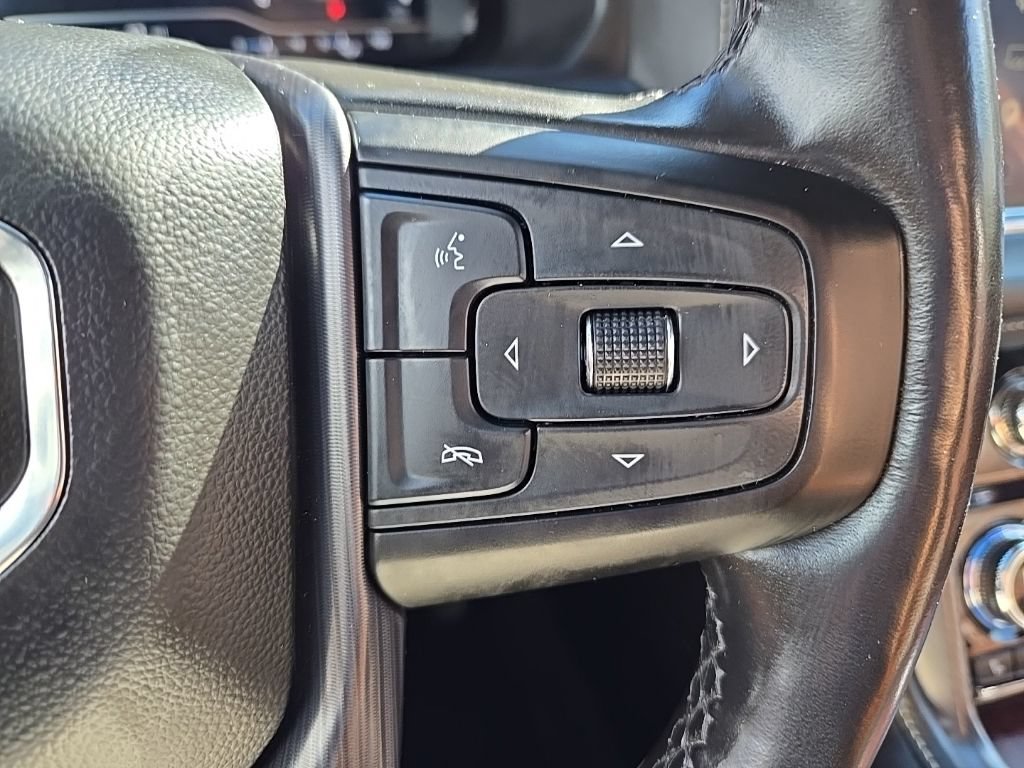 Used 2023 GMC Yukon Denali Ultimate AWD/4WD image 18