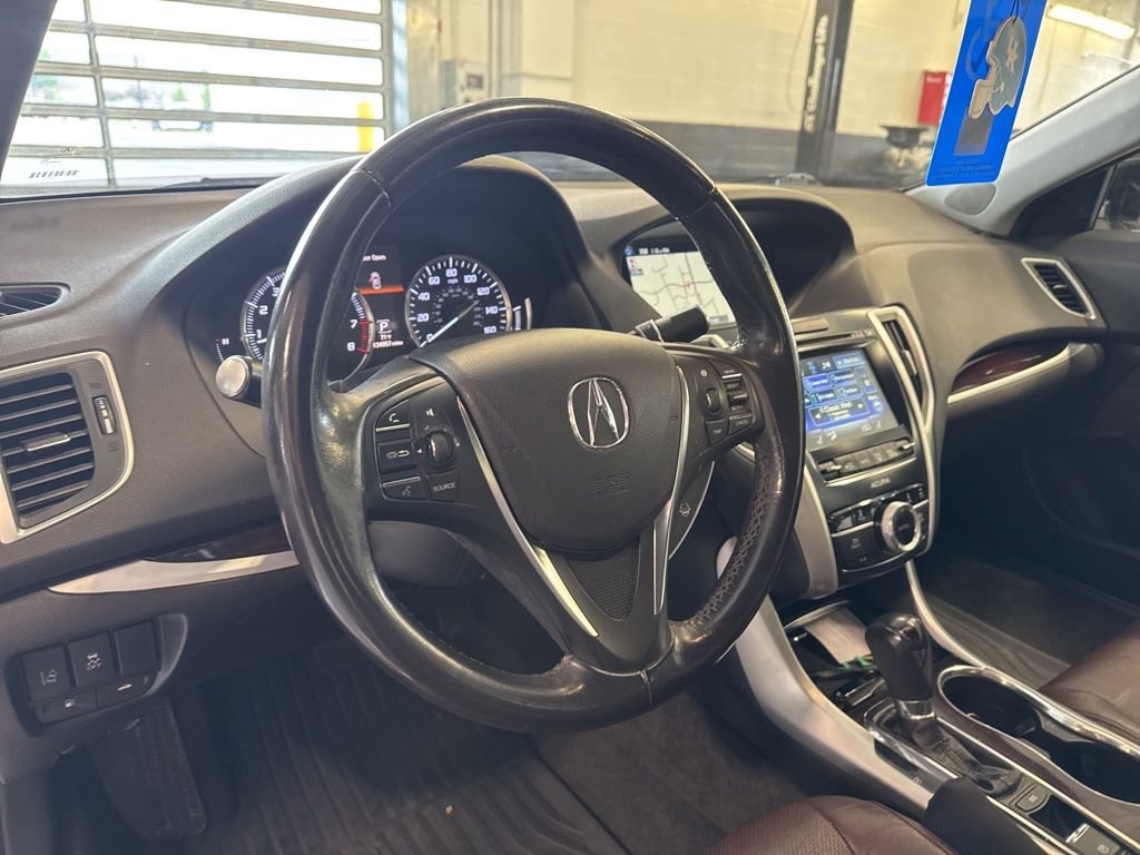 Used 2015 Acura TLX w/ Technology Package FWD image 10