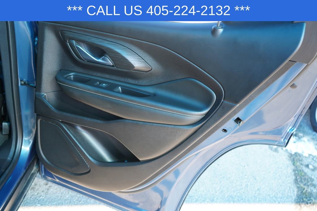 Used 2024 GMC Terrain SLE image 22