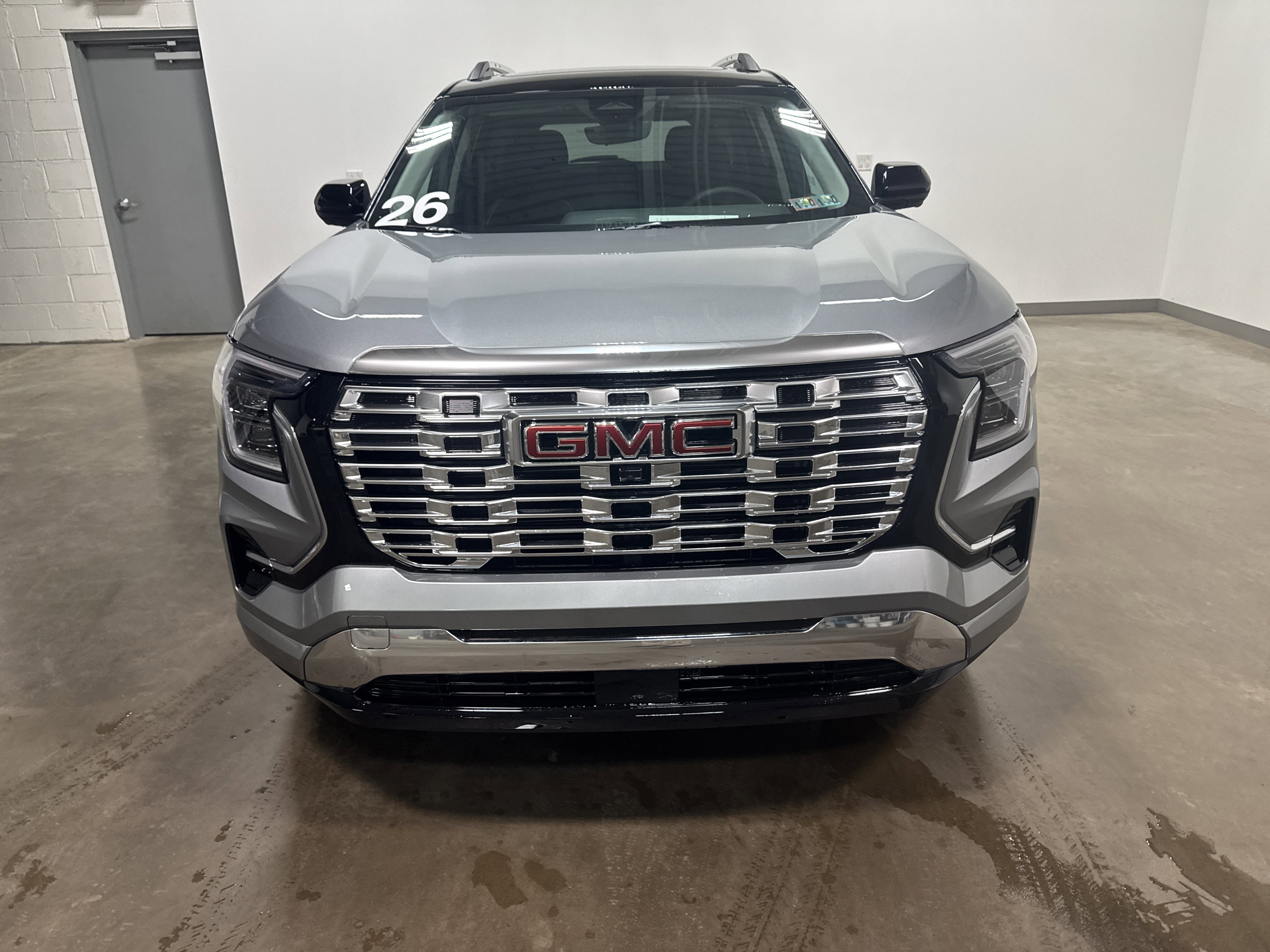 Used 2026 GMC Terrain Denali w/ LPO, Black Badging Package AWD/4WD image 7