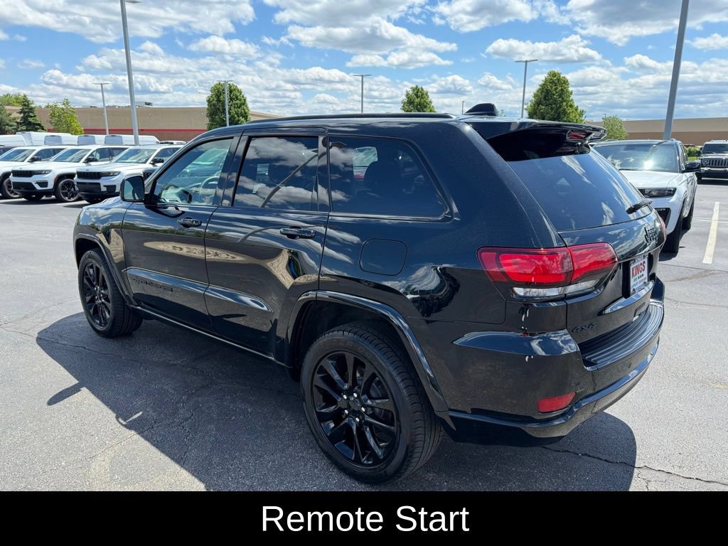 Used 2018 Jeep Grand Cherokee Altitude AWD/4WD image 5