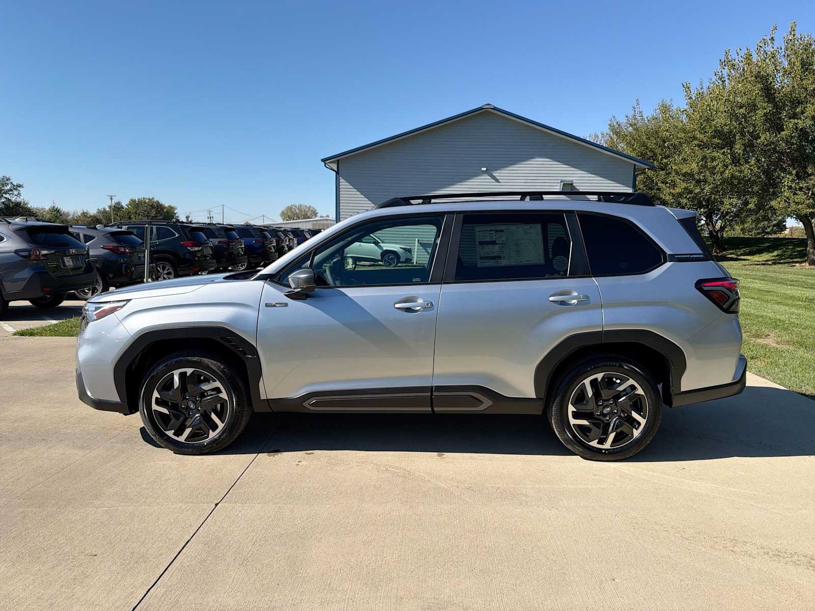 New 2026 Subaru Forester Touring AWD/4WD image 3