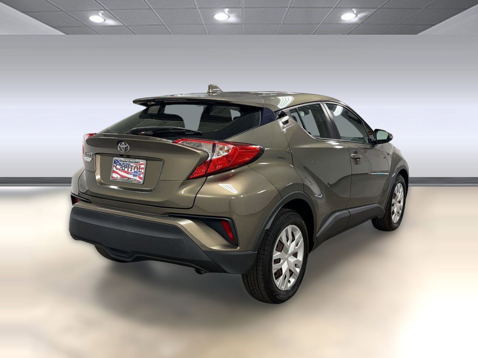 Used 2021 Toyota C-HR LE image 8