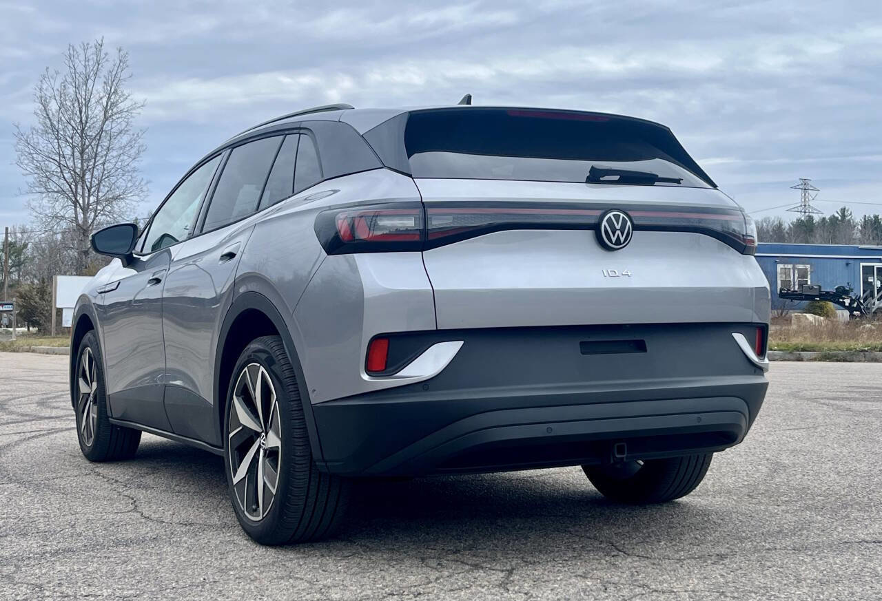 Used 2023 Volkswagen ID.4 Pro S image 3