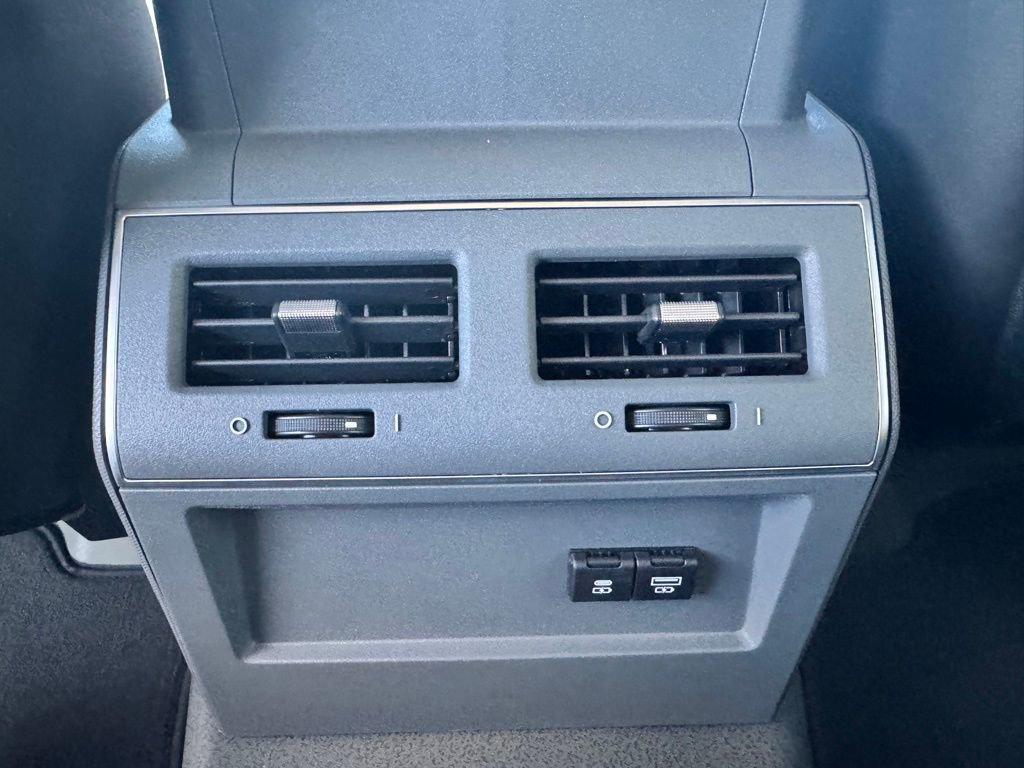 New 2025 INEOS Grenadier Fieldmaster Edition image 18