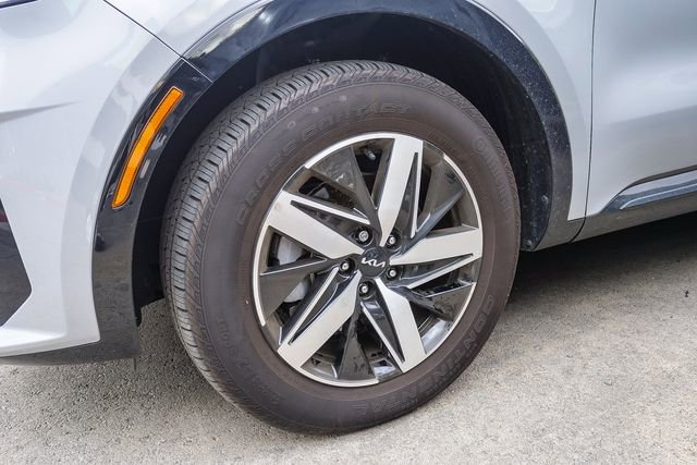 Certified 2023 Kia Sorento EX w/ Panoramic Sunroof Package image 8