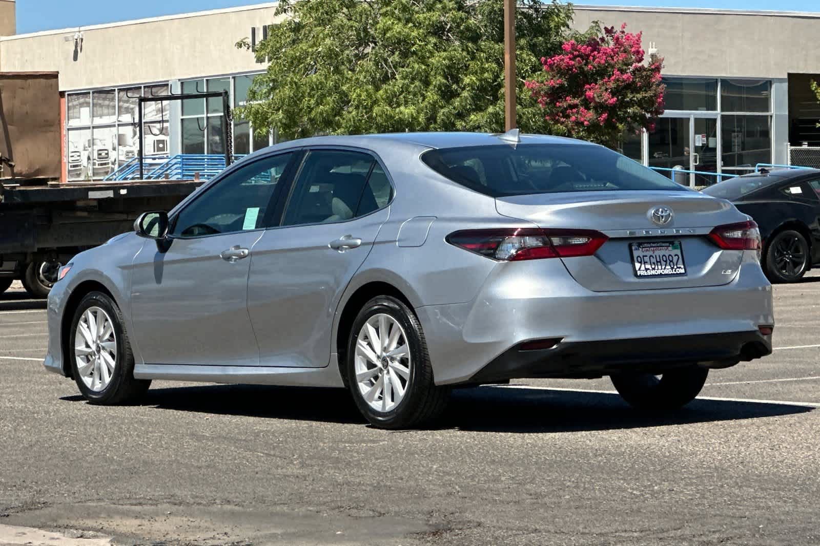 Used 2023 Toyota Camry LE FWD image 7