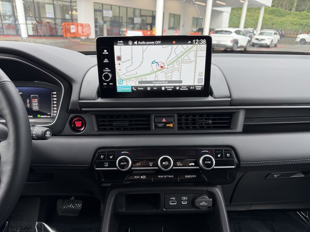 Used 2025 Honda Pilot Elite image 21