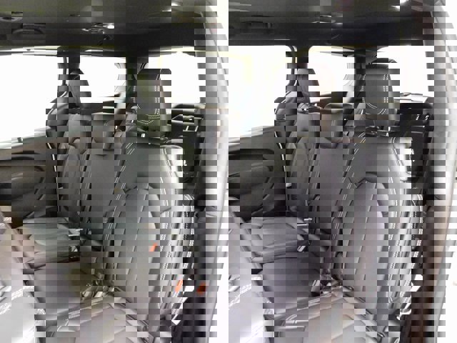 New 2026 Chrysler Pacifica Select image 10