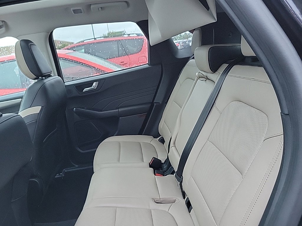 Used 2021 Ford Escape SEL w/ Technology Package FWD image 12
