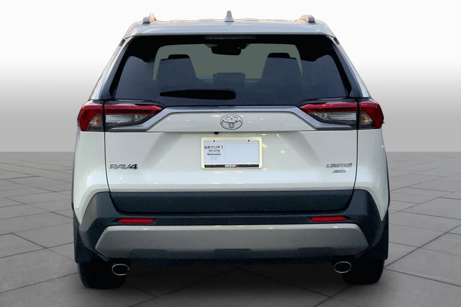 Used 2022 Toyota RAV4 Limited w/ Limited Grade Weather Package AWD/4WD image 5