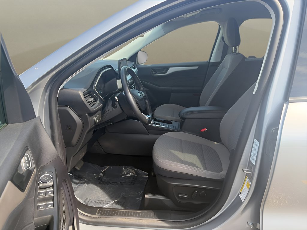 Used 2022 Ford Escape SE w/ Cold Weather Package FWD image 15