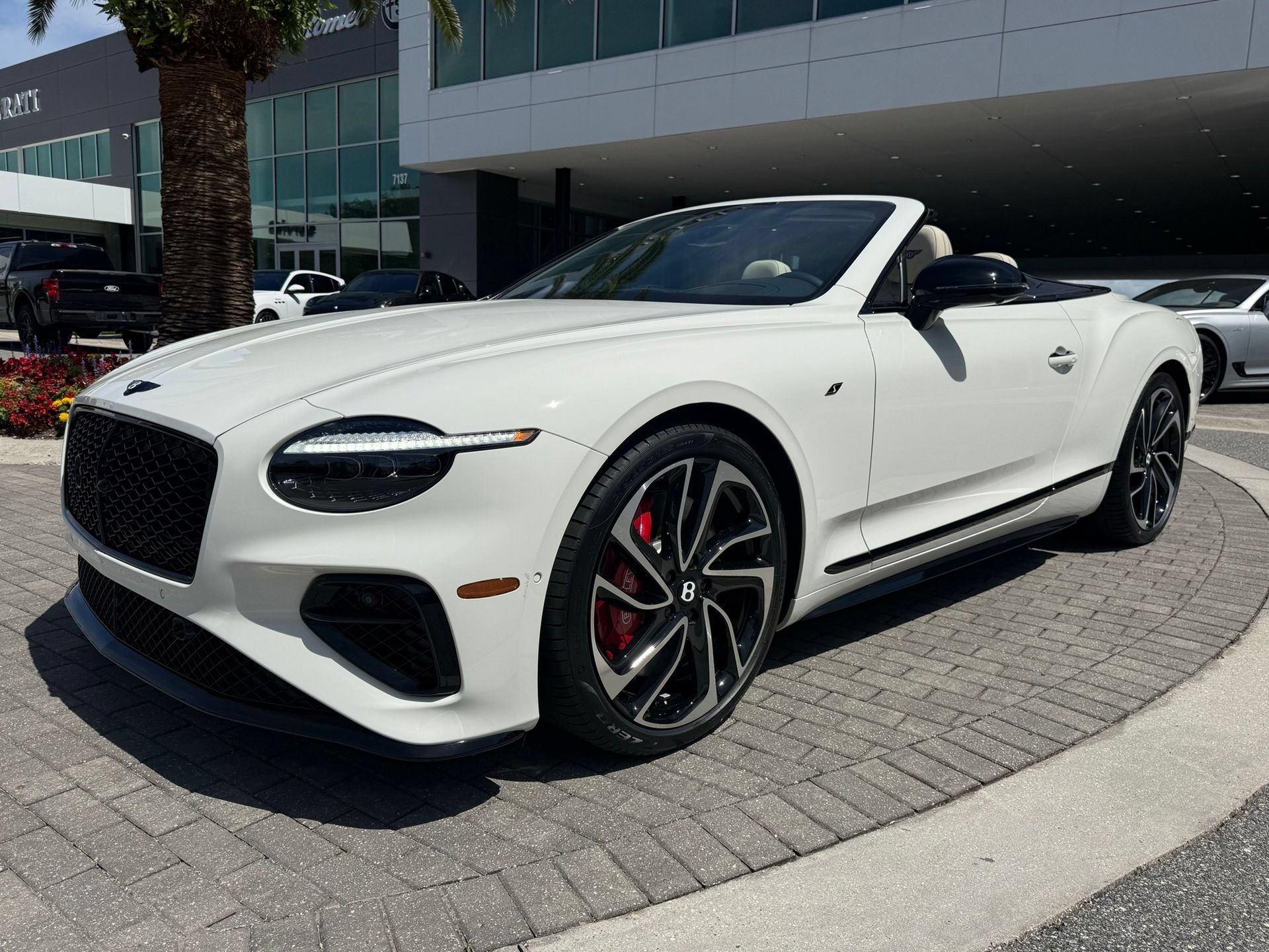 New 2026 Bentley Continental GTC AWD/4WD image 11