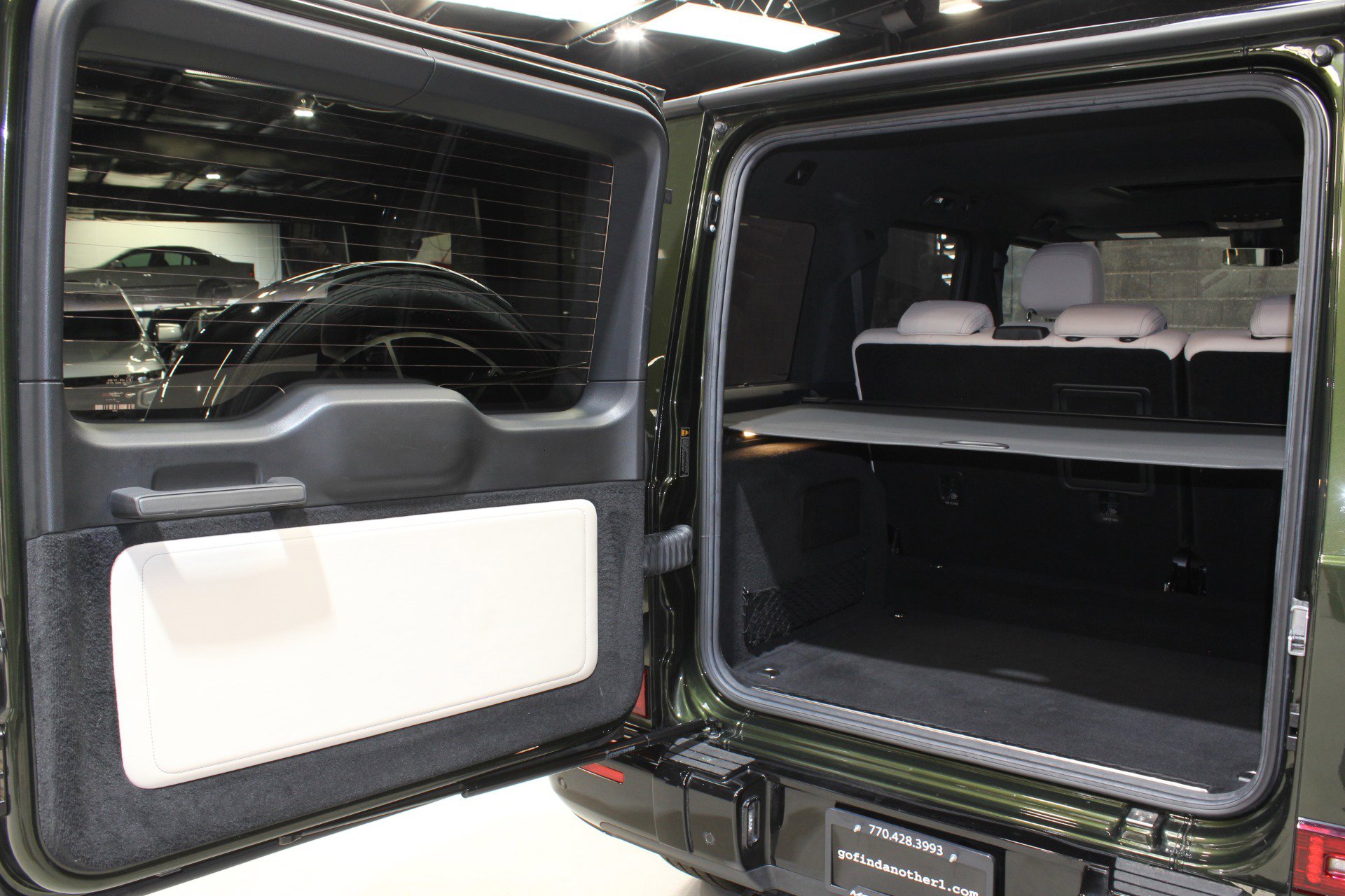 Used 2022 Mercedes-Benz G 550 w/ Exclusive Interior Package image 85