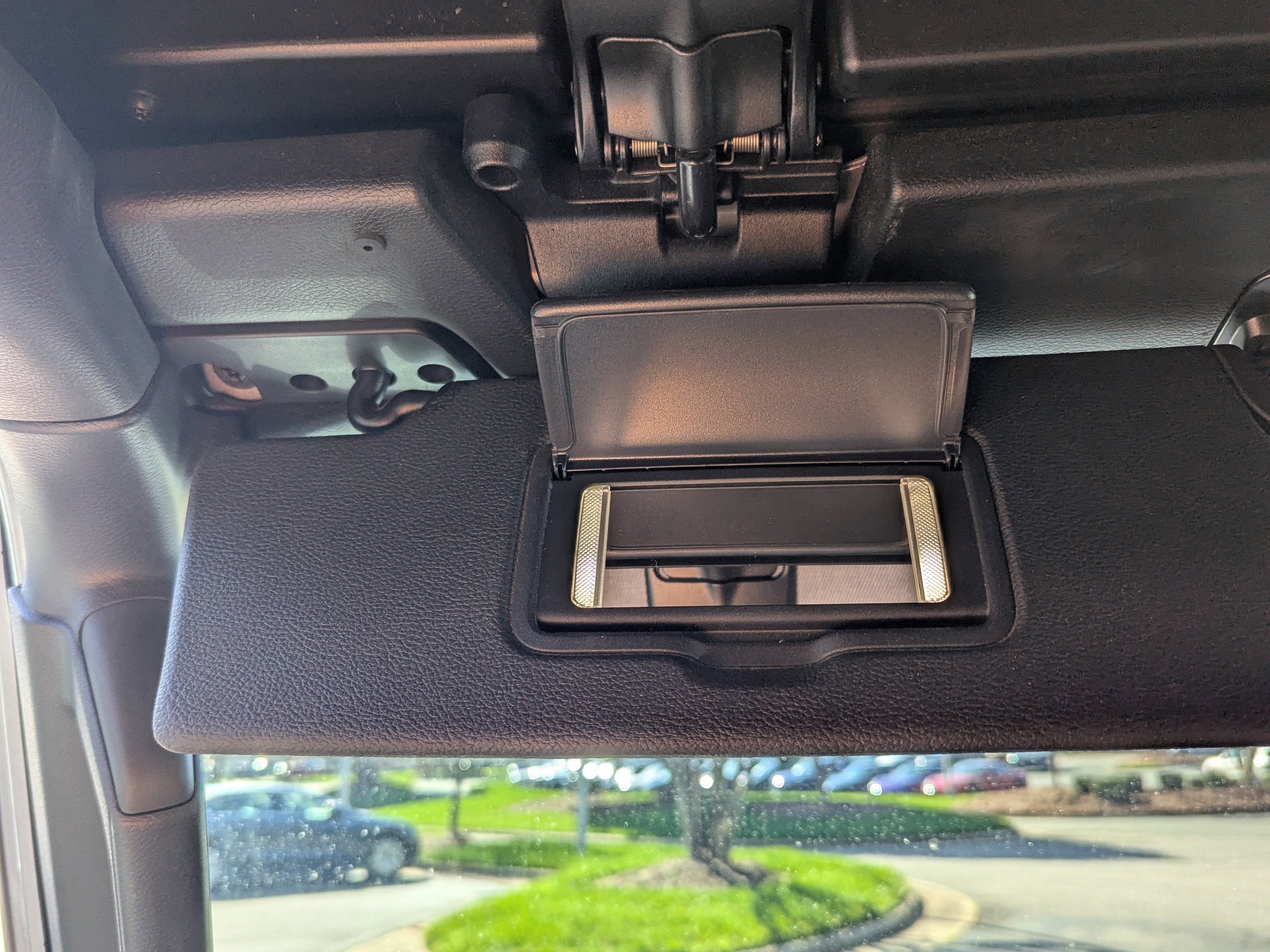 Used 2018 Jeep Wrangler Unlimited Sahara image 22