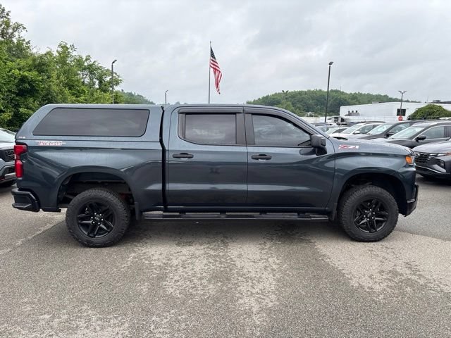 Used 2021 Chevrolet Silverado 1500 Custom Trail Boss w/ LPO, Dark Essentials Package AWD/4WD image 4