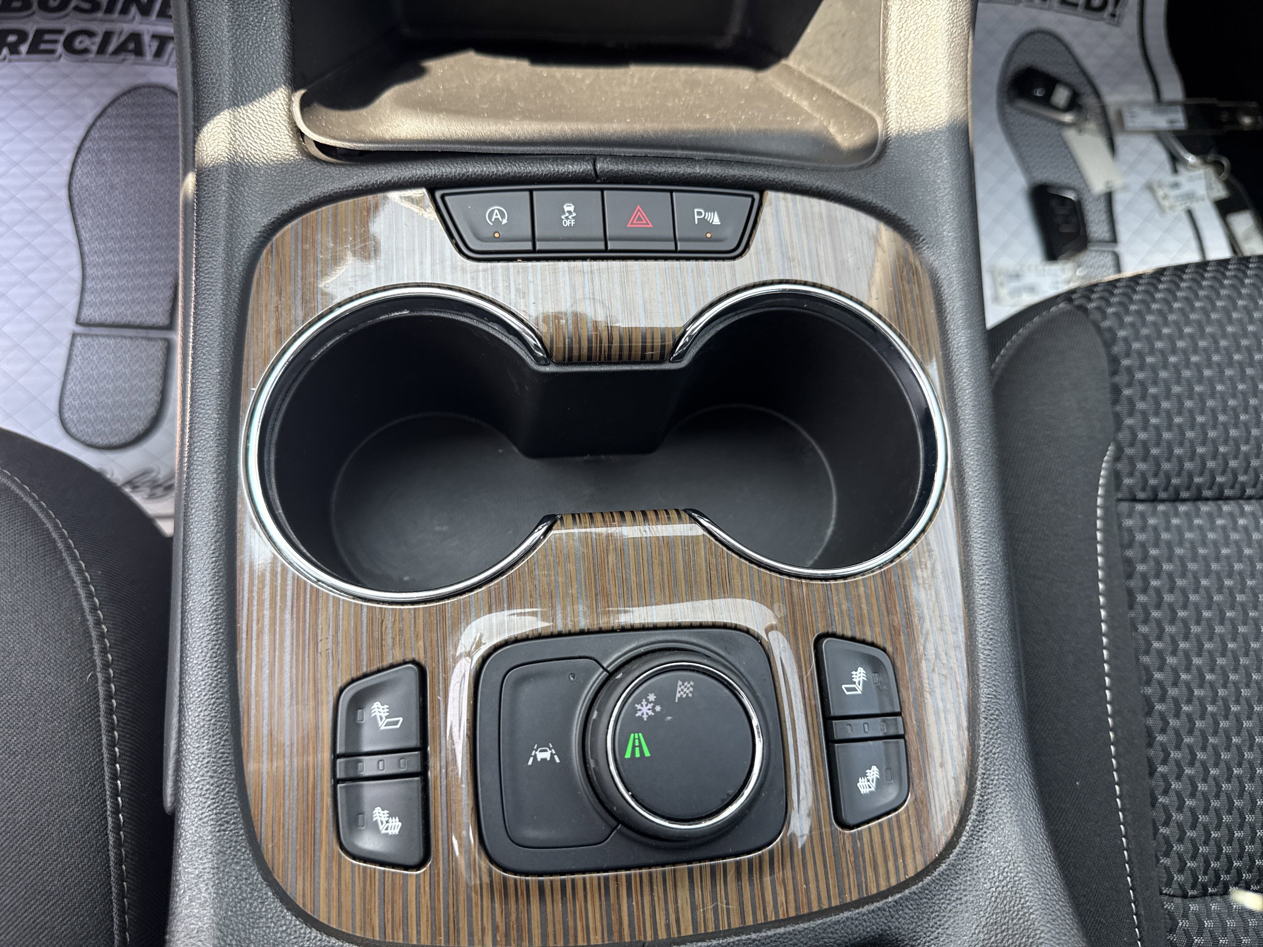 Certified 2022 GMC Acadia SLE w/ Driver Convenience Package image 18